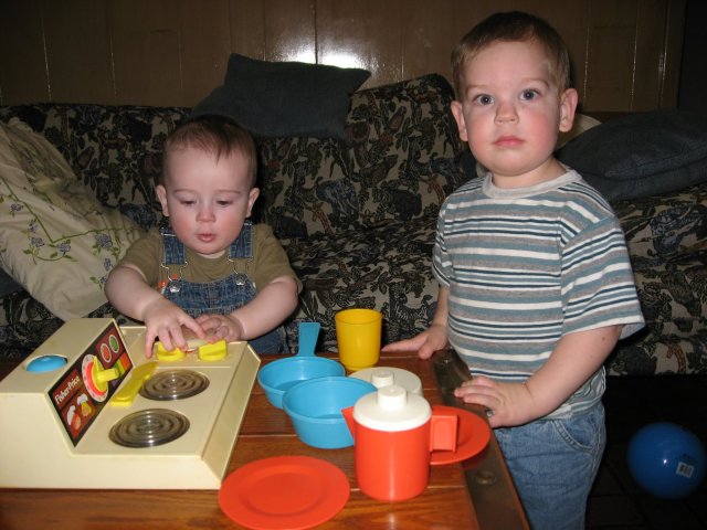 MV and Camden playing house